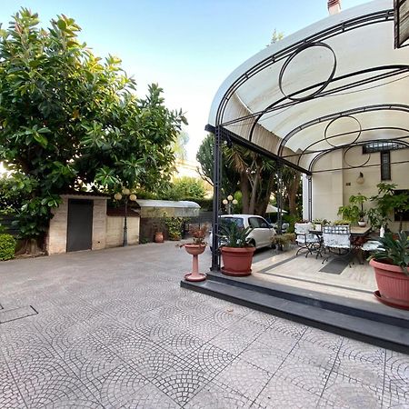 Villa Luigi XVI Таранто Екстер'єр фото