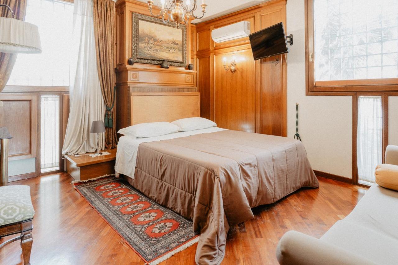 Villa Luigi XVI Таранто Екстер'єр фото