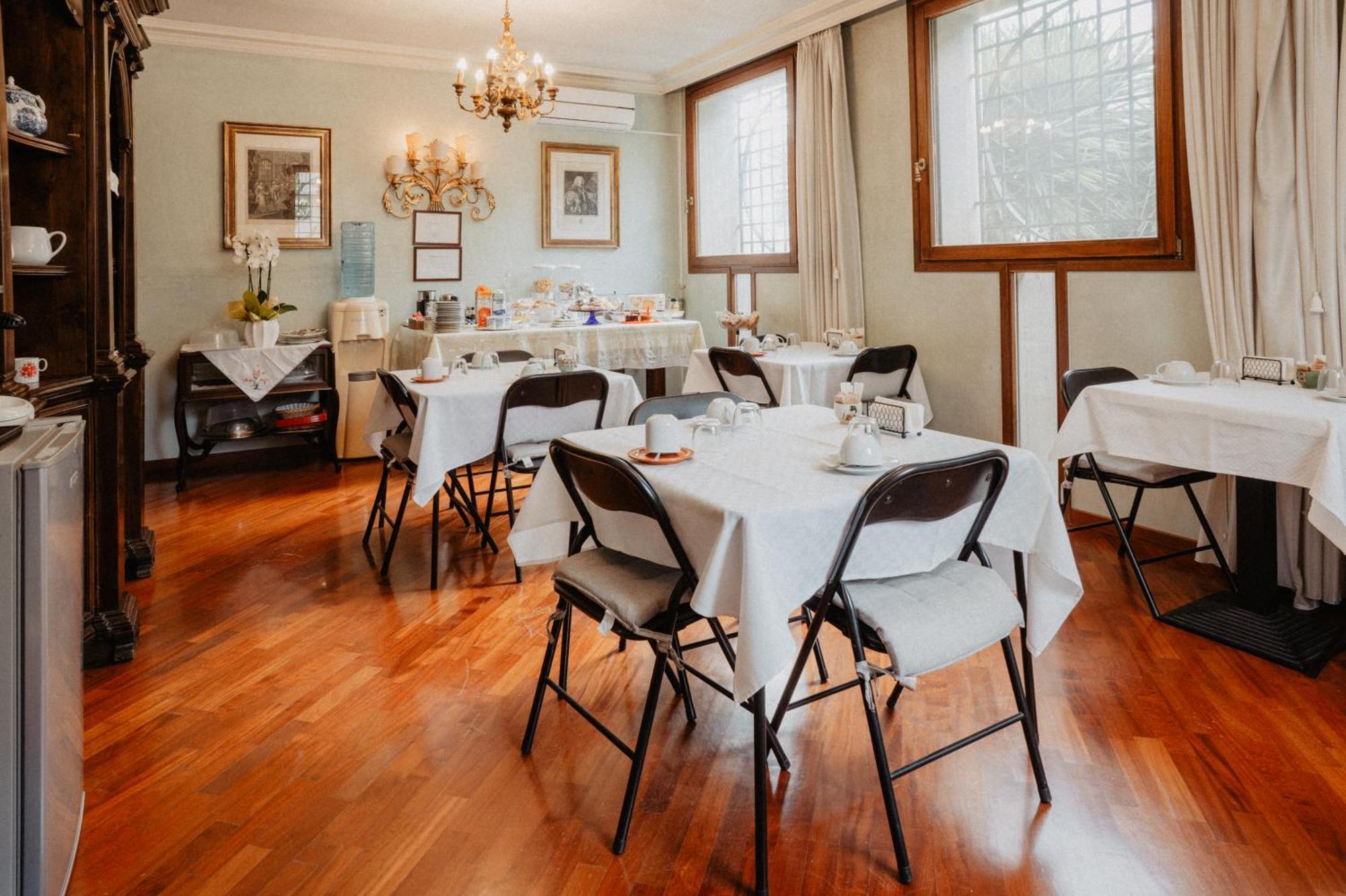 Villa Luigi XVI Таранто Екстер'єр фото